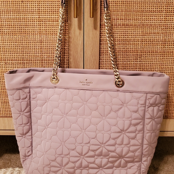 kate spade Handbags - Kate Spade Flower Quilted Fabric XL Tote